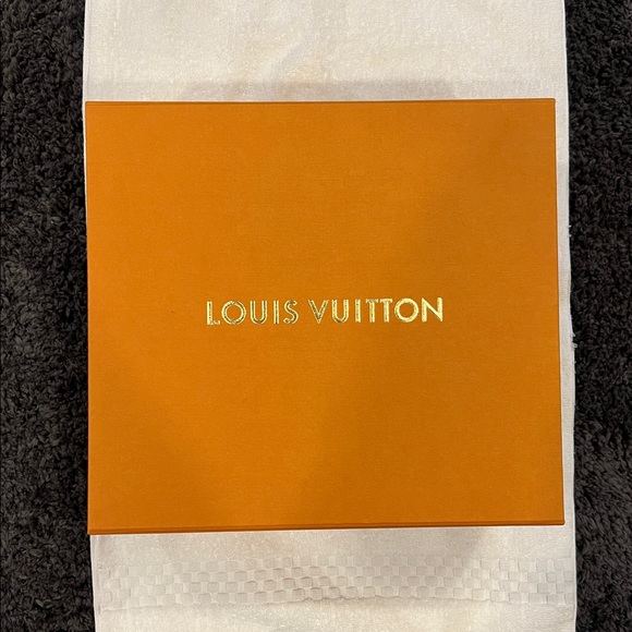 LOUIS VUITTON STORAGE BOX (2021 Holiday Season)